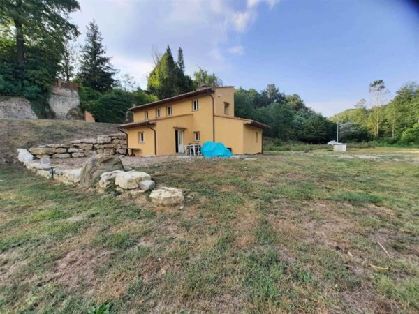 casa indipendente in vendita a Castelfranco Piandiscò in zona Faella