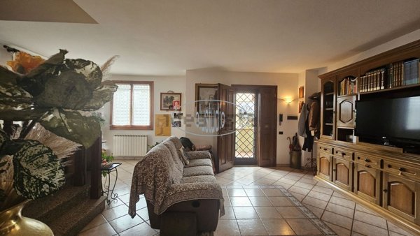 casa indipendente in vendita a Castelfranco Piandiscò