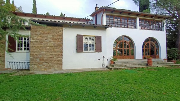 casa indipendente in vendita a Castelfranco Piandiscò in zona Pulicciano
