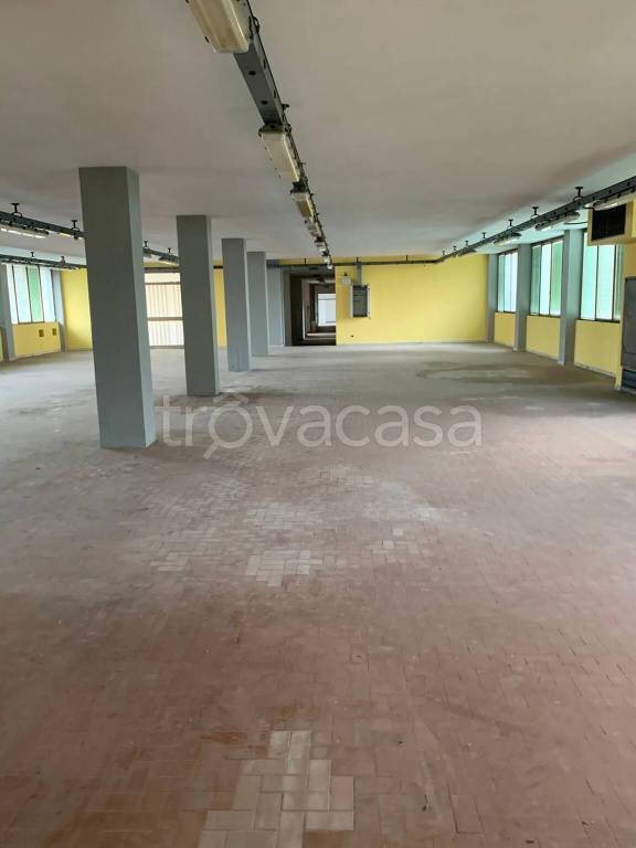 negozio in vendita a Castelfranco Piandiscò