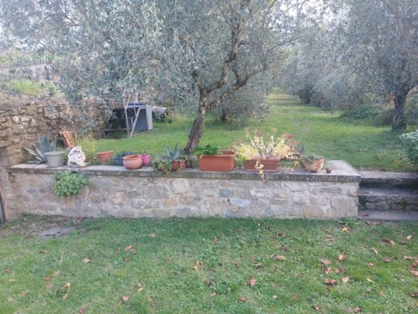 casa indipendente a Castelfranco Piandiscò in zona Castelfranco di Sopra