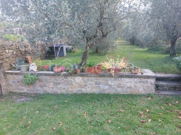 casa indipendente in vendita a Castelfranco Piandiscò