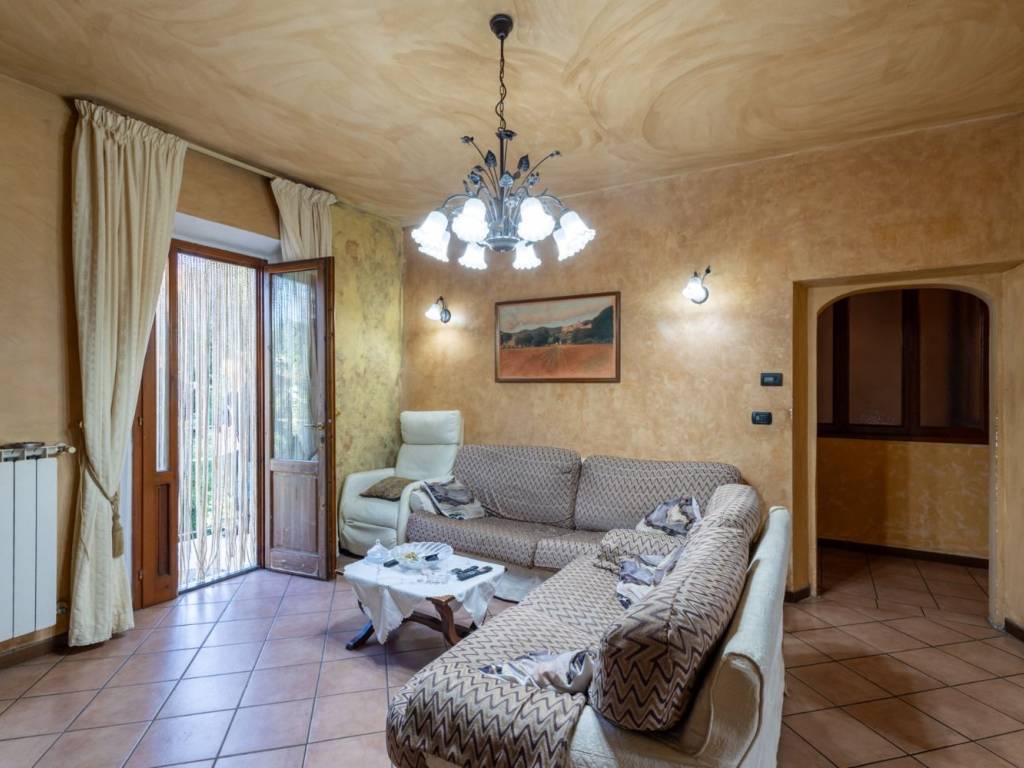 appartamento in vendita a Castelfranco Piandiscò in zona Faella