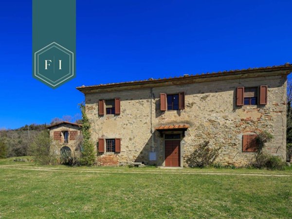 casa indipendente a Castelfranco Piandiscò in zona Castelfranco di Sopra