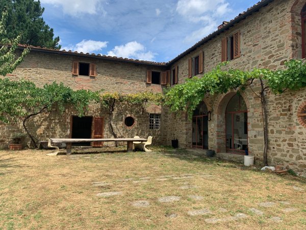 casale in vendita a Castelfranco Piandiscò