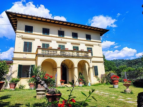 casa indipendente in vendita a Castelfranco Piandiscò