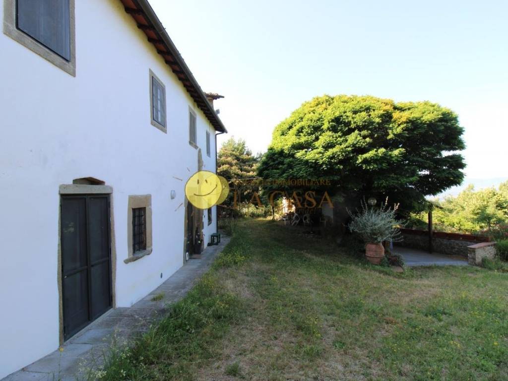 casa indipendente in vendita a Castelfranco Piandiscò in zona Pian di Sco