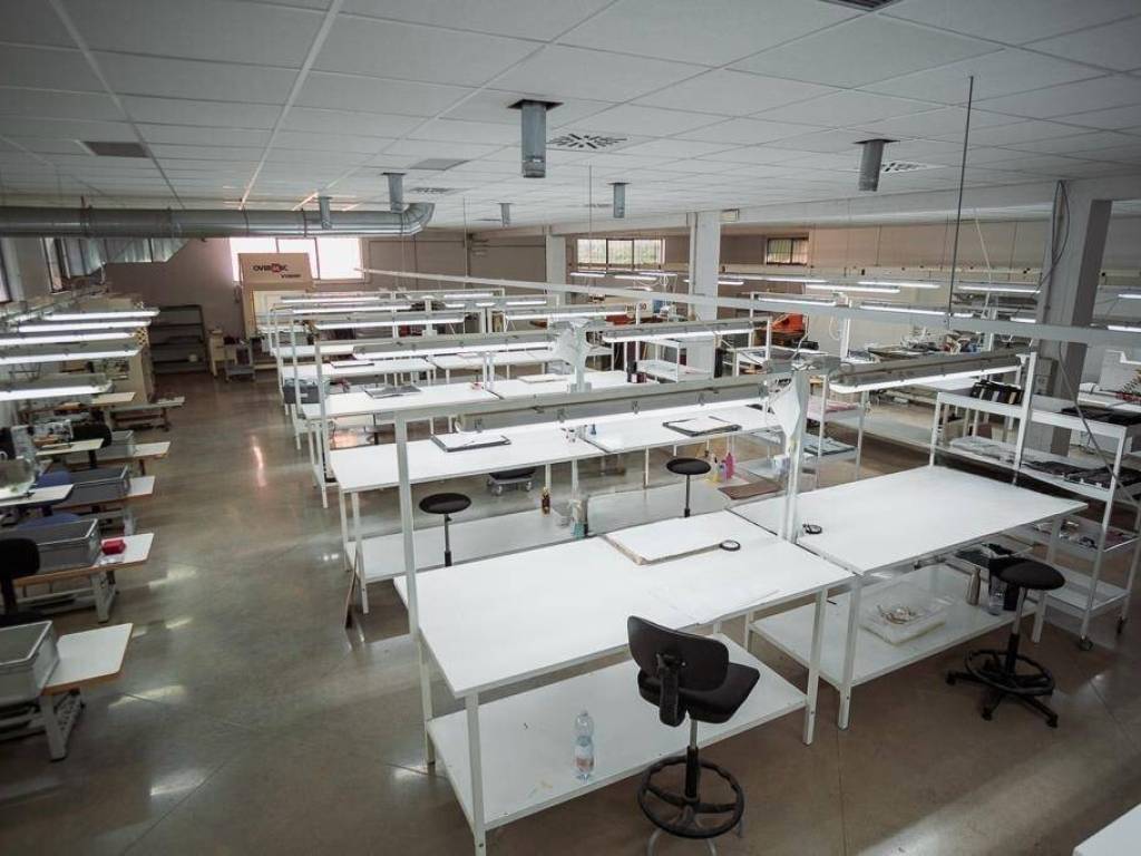 locale commerciale a Castelfranco Piandiscò in zona Castelfranco di Sopra