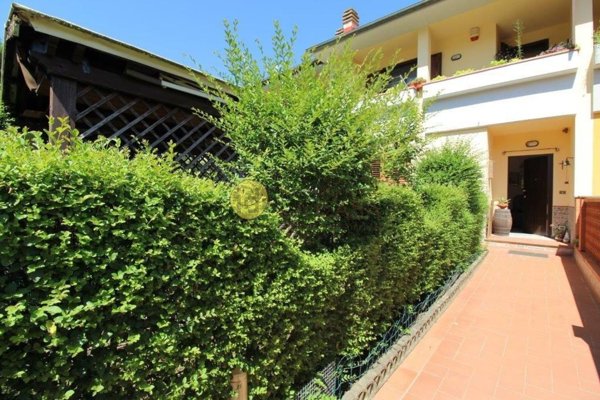 casa semindipendente in vendita a Castelfranco Piandiscò in zona Vaggio