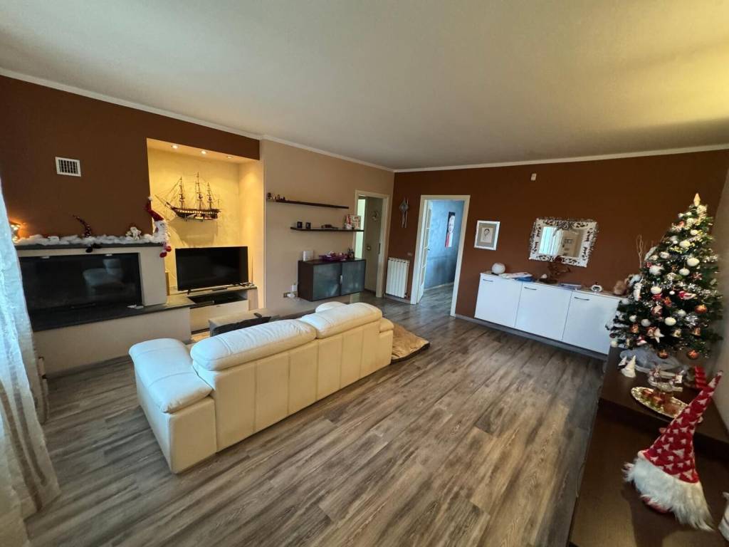 casa indipendente in vendita a Castelfranco Piandiscò in zona Faella