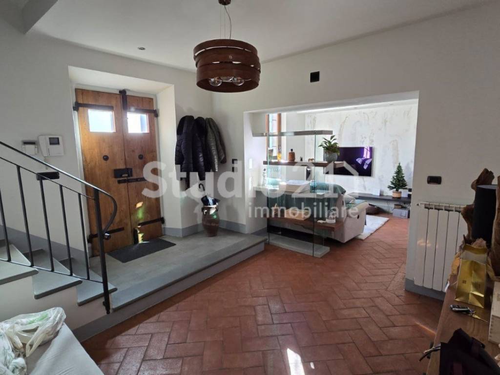 casa indipendente a Castelfranco Piandiscò in zona Castelfranco di Sopra