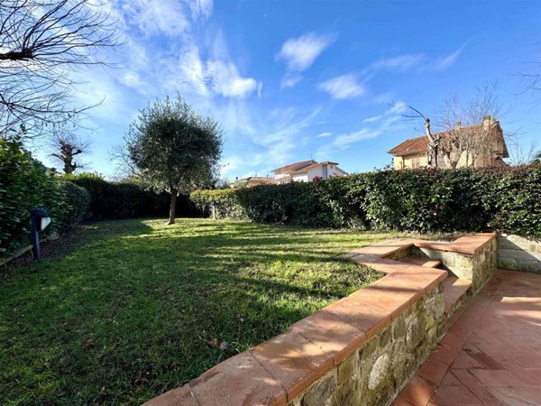 casa indipendente in vendita a Castelfranco Piandiscò in zona Vaggio