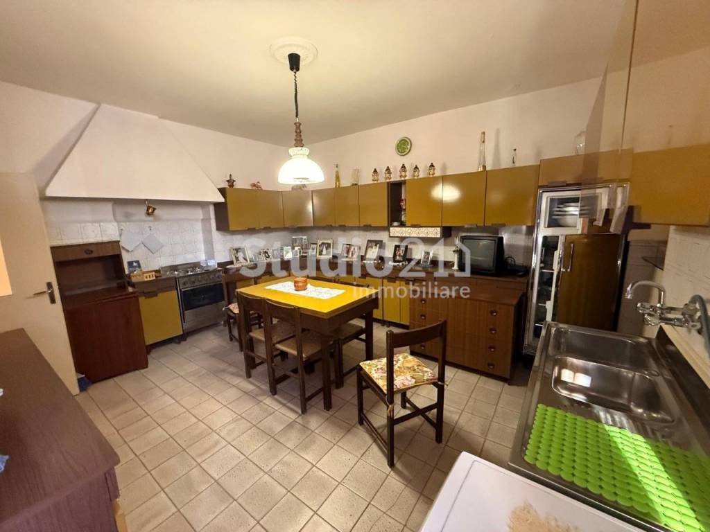 casa indipendente a Castelfranco Piandiscò in zona Castelfranco di Sopra