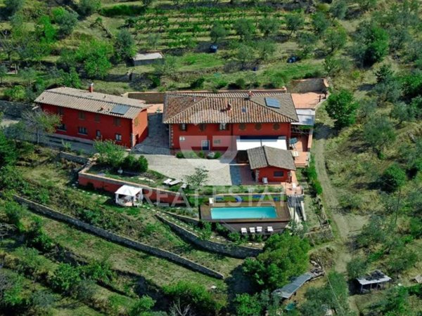 casa indipendente in vendita a Castelfranco Piandiscò