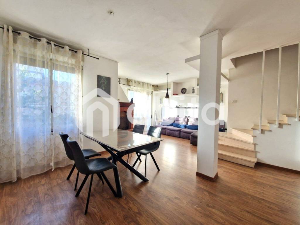 casa indipendente in vendita a Castelfranco Piandiscò in zona Pian di Sco