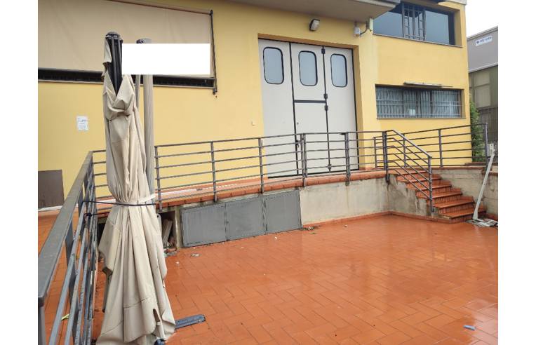 locale commerciale in vendita a Castelfranco Piandiscò