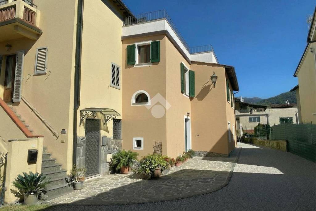 appartamento in vendita a Castelfranco Piandiscò