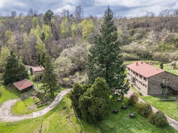 casa indipendente a Castelfranco Piandiscò in zona Castelfranco di Sopra