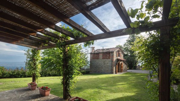 casale in vendita a Castelfranco Piandiscò