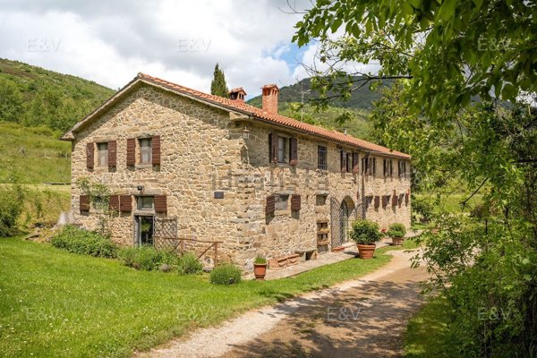 casa indipendente in vendita a Castelfranco Piandiscò
