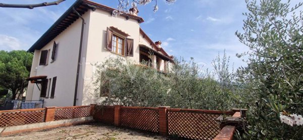 casa indipendente in vendita a Castelfranco Piandiscò
