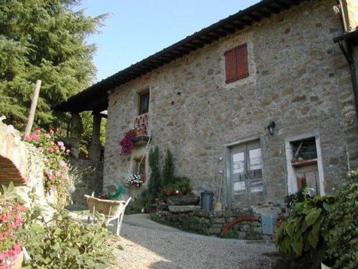 casa indipendente a Castelfranco Piandiscò in zona Castelfranco di Sopra