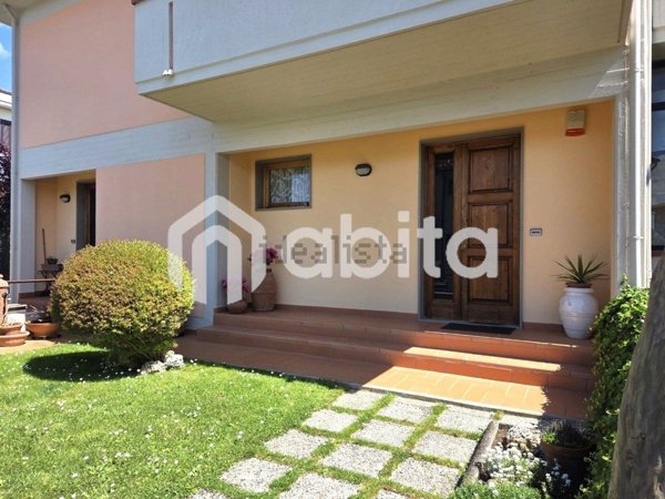 casa indipendente in vendita a Castelfranco Piandiscò in zona Pian di Sco