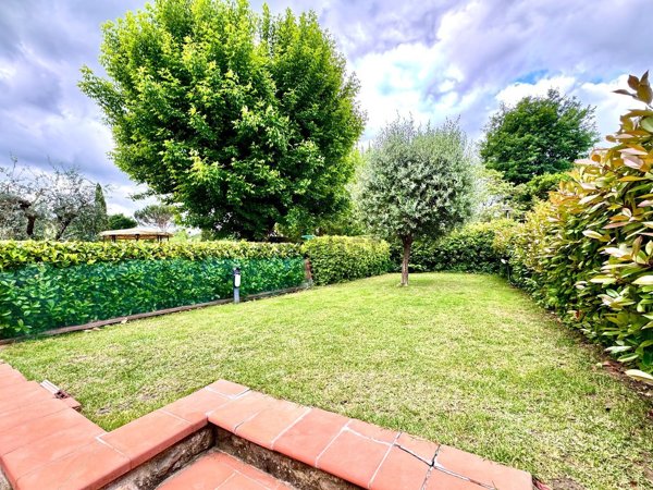 casa indipendente in vendita a Castelfranco Piandiscò in zona Vaggio