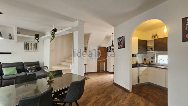 casa indipendente in vendita a Castelfranco Piandiscò