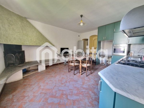 casa indipendente a Castelfranco Piandiscò in zona Castelfranco di Sopra