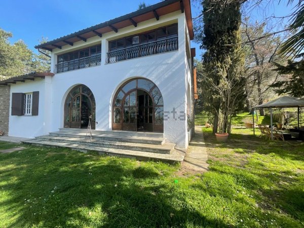 casa indipendente in vendita a Castelfranco Piandiscò