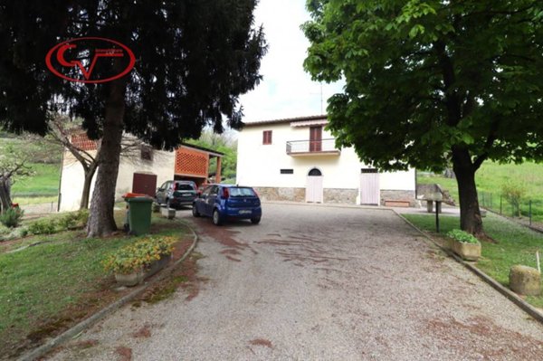 casa indipendente a Castelfranco Piandiscò in zona Castelfranco di Sopra