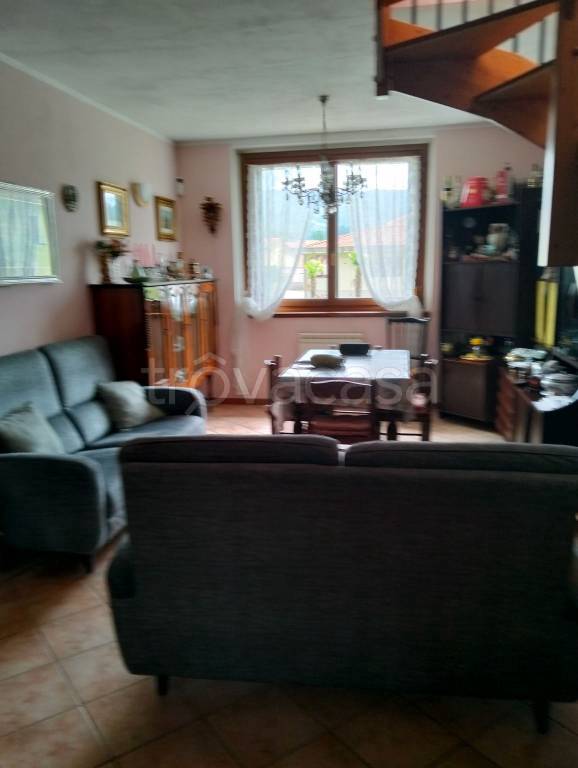 appartamento in vendita a Castelfranco Piandiscò in zona Faella
