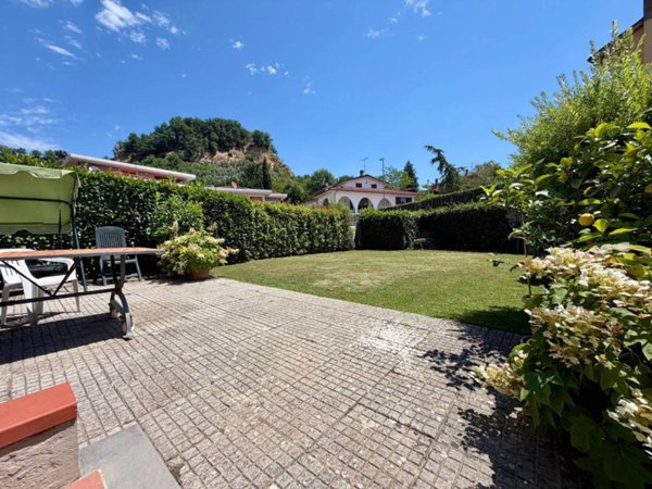 casa indipendente in vendita a Castelfranco Piandiscò in zona Faella
