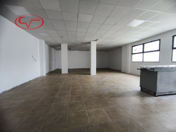 locale commerciale in vendita a Castelfranco Piandiscò