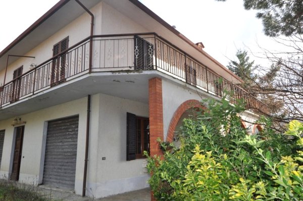 casa indipendente a Castelfranco Piandiscò in zona Castelfranco di Sopra