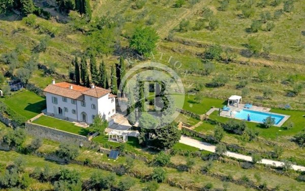 casa indipendente in vendita a Castelfranco Piandiscò