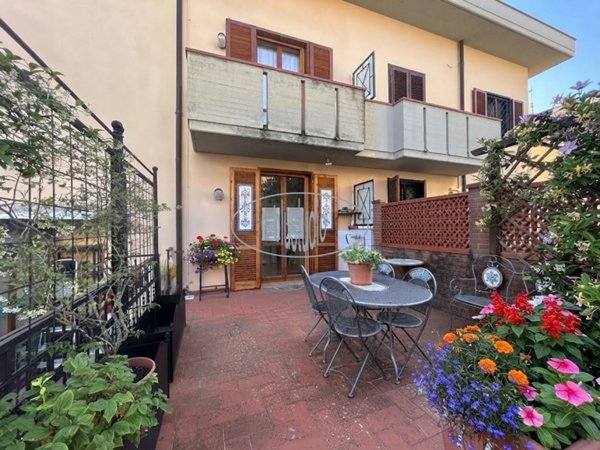 casa indipendente in vendita a Castelfranco Piandiscò in zona Pian di Sco