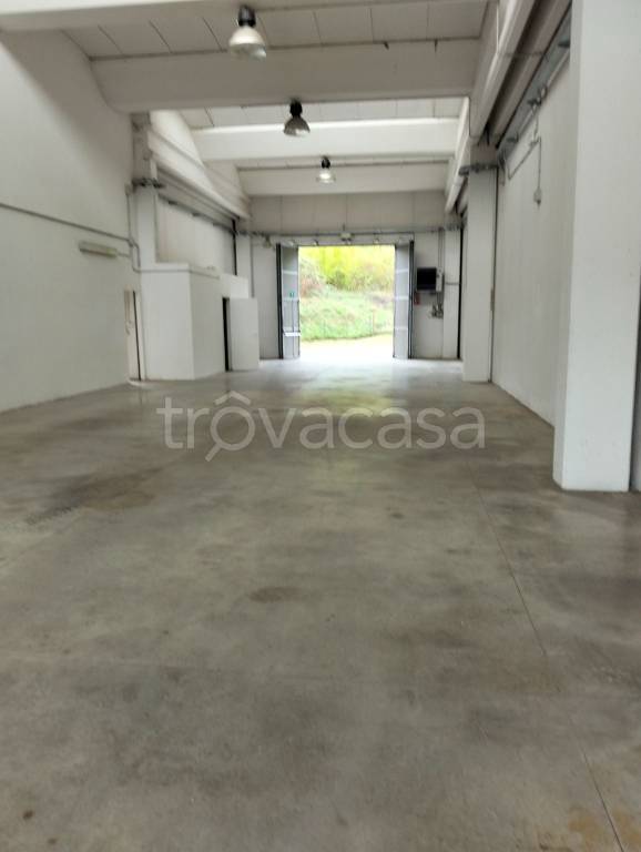 locale commerciale in vendita a Castelfranco Piandiscò