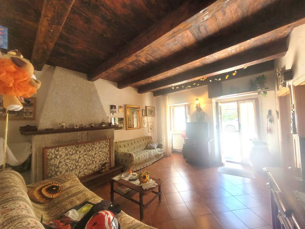 appartamento in vendita a Pratovecchio Stia in zona Stia