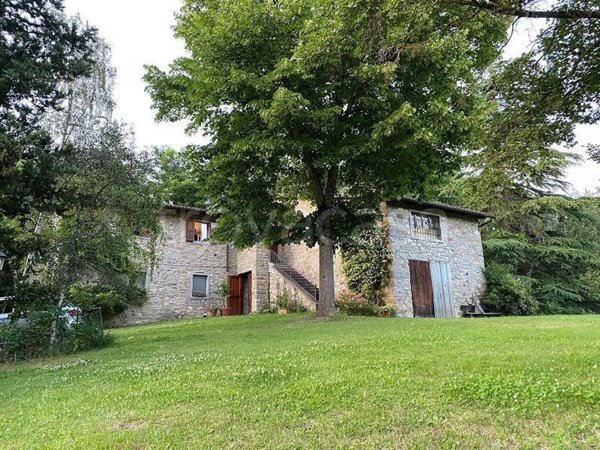 casa indipendente in vendita a Pratovecchio Stia in zona Villa