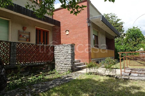 casa indipendente in vendita a Pratovecchio Stia in zona Villa