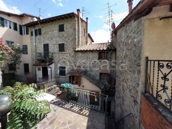 appartamento in vendita a Pratovecchio Stia in zona Stia