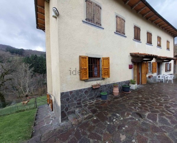 appartamento in vendita a Pratovecchio Stia in zona Stia