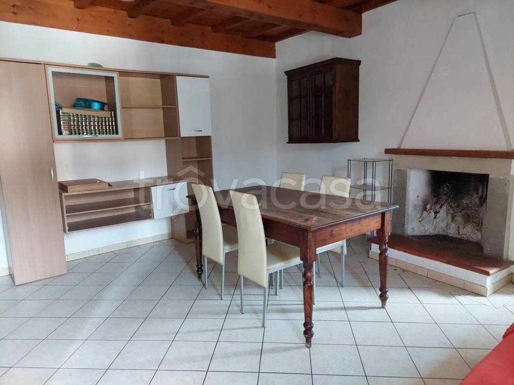 appartamento in vendita a Pratovecchio Stia in zona Pratovecchio