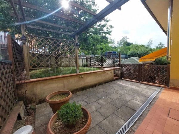 casa indipendente in vendita a Pratovecchio Stia in zona Villa