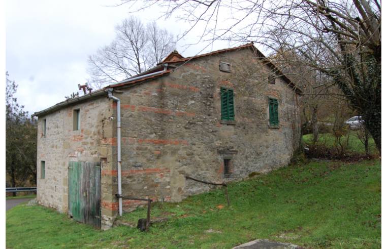 casa indipendente in vendita a Pratovecchio Stia in zona Stia