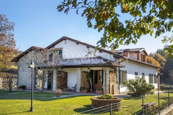 casa indipendente in vendita a Pratovecchio Stia in zona Villa