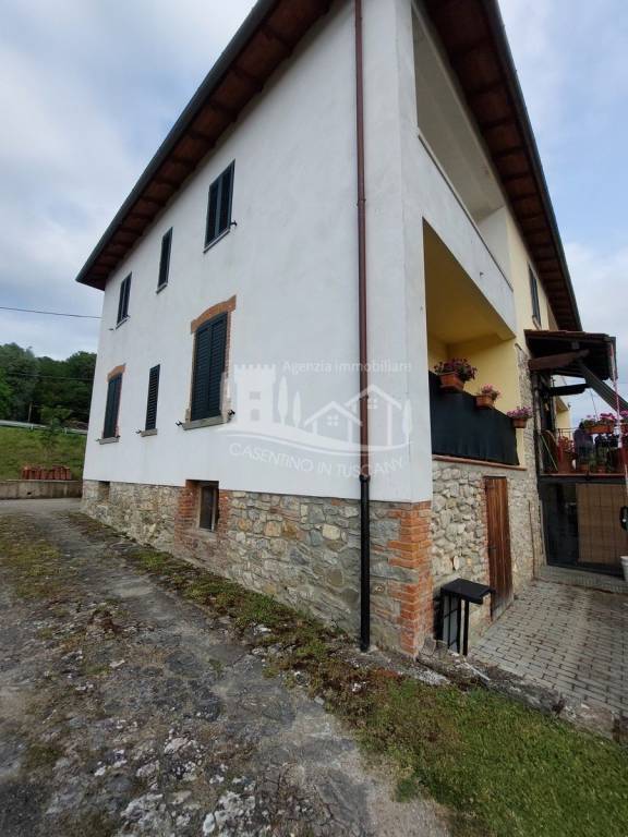 appartamento in vendita a Pratovecchio Stia in zona Pratovecchio