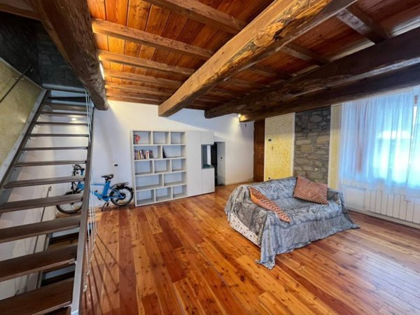 appartamento in vendita a Pratovecchio Stia in zona Stia